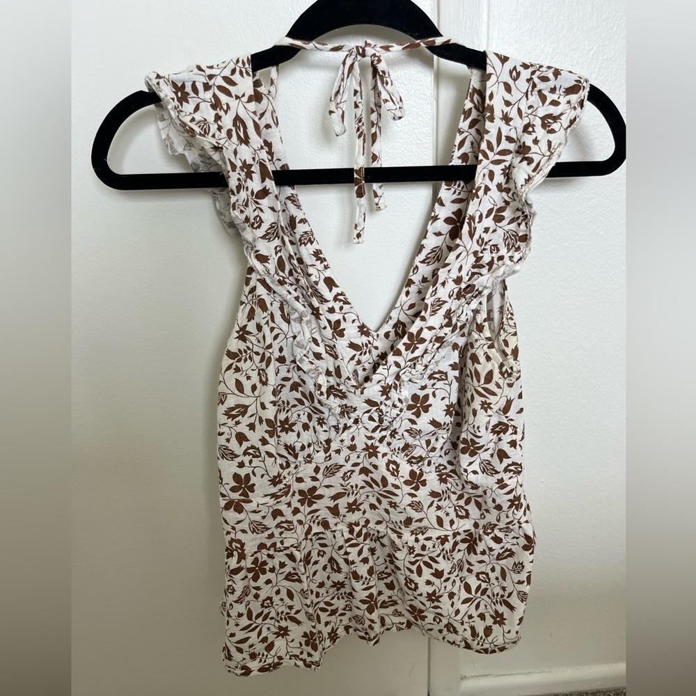 Old Navy brown and white floral top